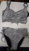 Load image into Gallery viewer, Coco Reef Cast Black 2 Piece Swimwear
